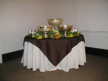 2-Set of 3 Governor's Punch Bowls: Each Set Contains 2-3 Gallon Punch Bowls & 1-Footed 4 Gallon Punch Bowl.

Like New Condition.

(Florals & Table Cloths Not Included.)
