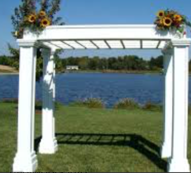84" W x 87' 
Trellises in top/easy to assemble/portable
$950
Good Used Condition
White
Heavy/
(Florals Not Included.)